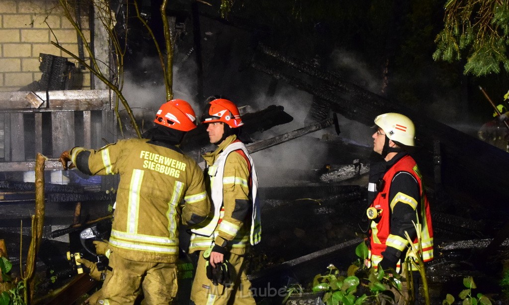 Grossfeuer Einfamilienhaus Siegburg Muehlengrabenstr P0207.JPG - Miklos Laubert